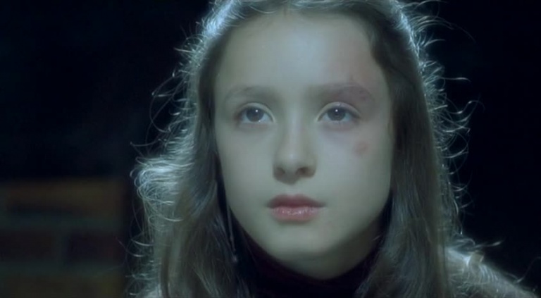 Stella – cuando los niños no quieren ser como los adultos